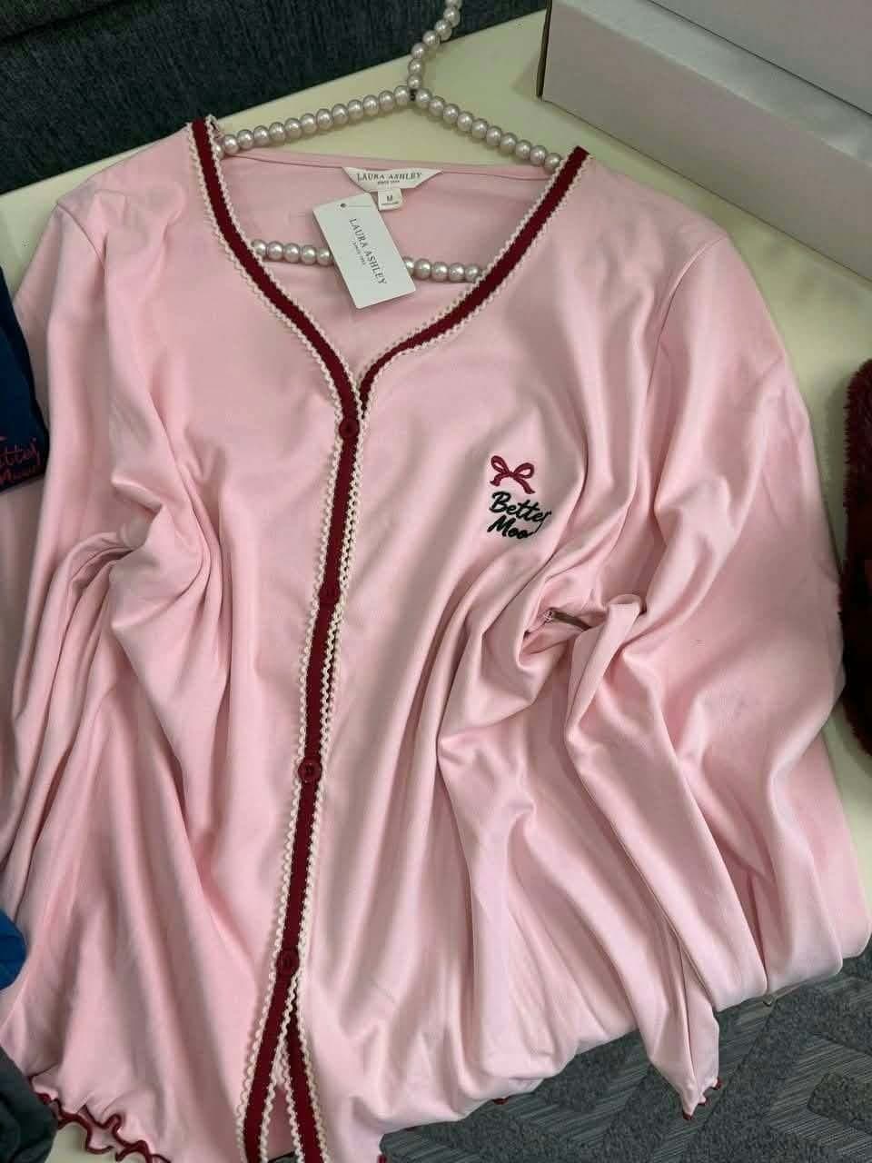Ensemble femme 2 pièces Laura Ashley – confortable et élégant
