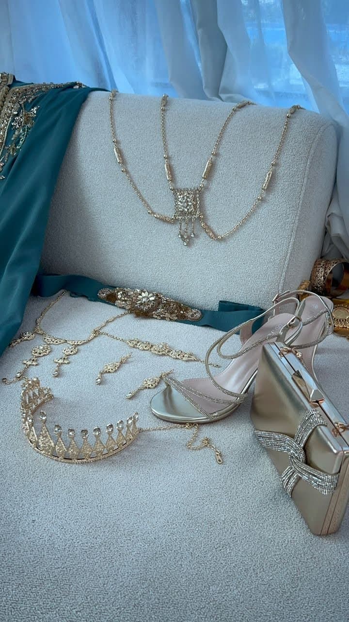 Parure traditionnelle complète – Location